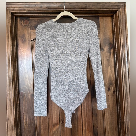 Forever 21 Gray Lace-Up Long Sleeve Bodysuit Size S NWOT - Picture 3 of 7